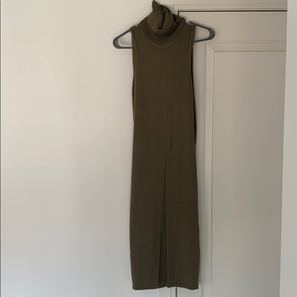 High neck stretch dress